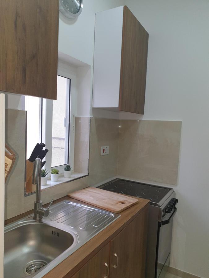 Modern Apartment In Central Bugibba St. Paul's Bay Bagian luar foto